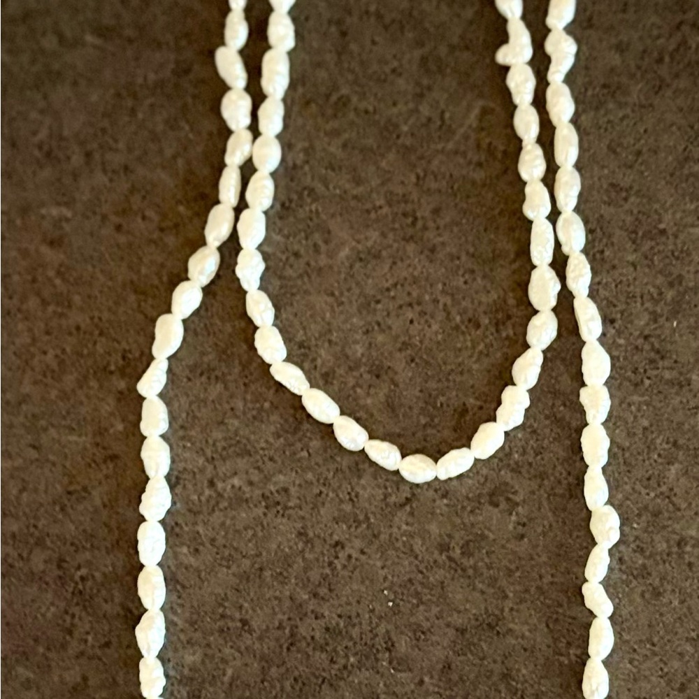 Elegant White cultured rice Pearl Necklace and Bracelet set